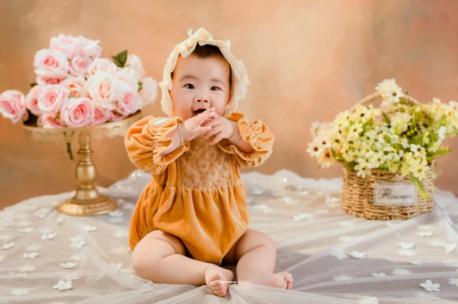 巴音郭楞蒙古四个月宝宝放屁很臭